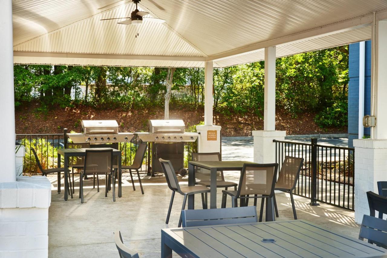 Candlewood Suites Charleston-Northwoods By Ihg Норт-Чарлстон Екстер'єр фото