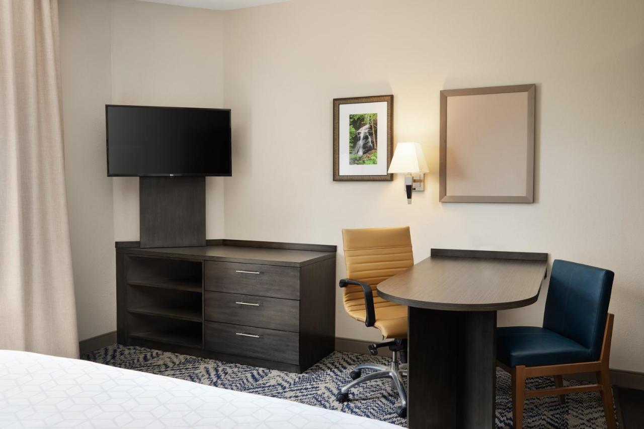 Candlewood Suites Charleston-Northwoods By Ihg Норт-Чарлстон Екстер'єр фото