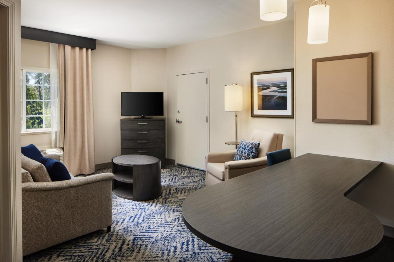 Candlewood Suites Charleston-Northwoods By Ihg Норт-Чарлстон Екстер'єр фото