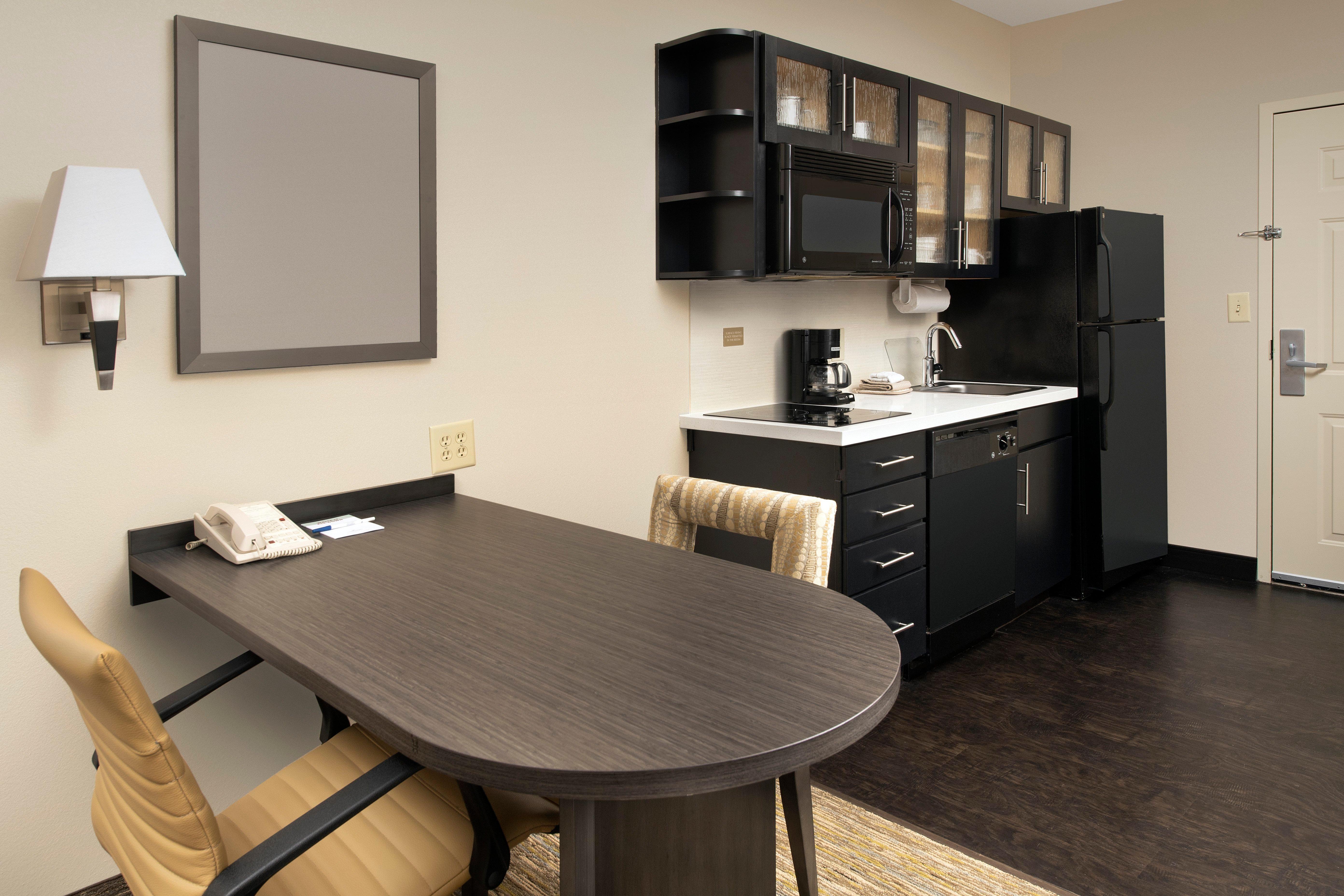 Candlewood Suites Charleston-Northwoods By Ihg Норт-Чарлстон Екстер'єр фото