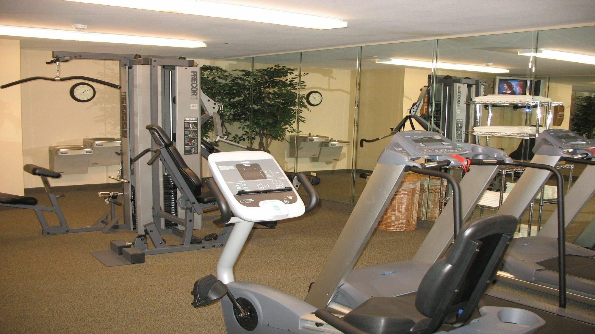 Candlewood Suites Charleston-Northwoods By Ihg Норт-Чарлстон Екстер'єр фото