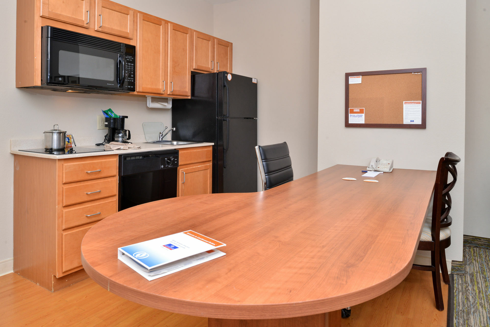 Candlewood Suites Charleston-Northwoods By Ihg Норт-Чарлстон Екстер'єр фото